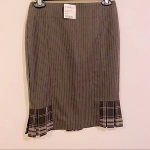 New w/ tags Bebe skirt sz 2